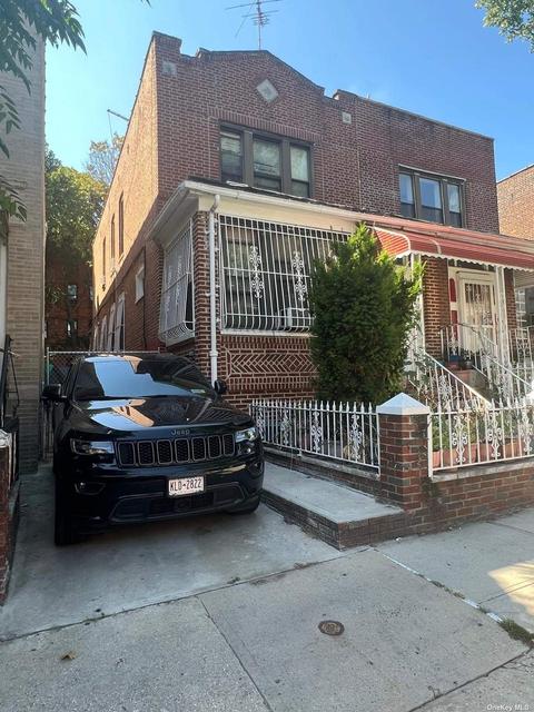 140 E 35th St, Brooklyn, NY 11203 photo 1