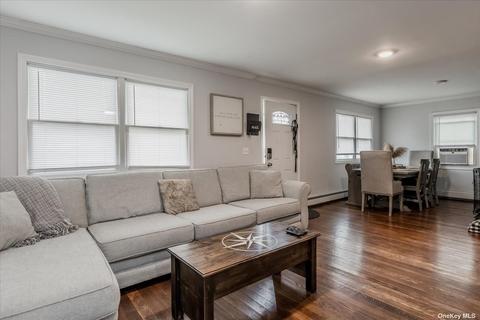55 Price St, Patchogue, NY 11772 photo 1