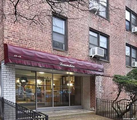 33-06 92 St #4T, Jackson Heights, NY 11372
