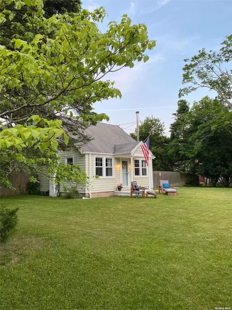 56 Summit Blvd, Westhampton, NY 11977 photo 1