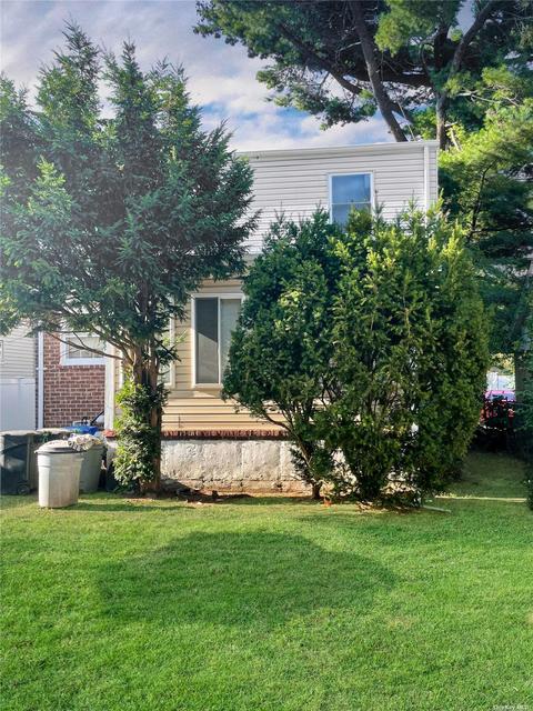 195-12 111th Ave, Saint Albans, NY 11412 | 10 Photos | MLS #3433207 ...