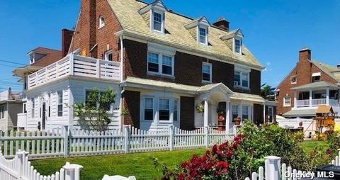 190 Beach 134th St, Belle Harbor, NY 11694