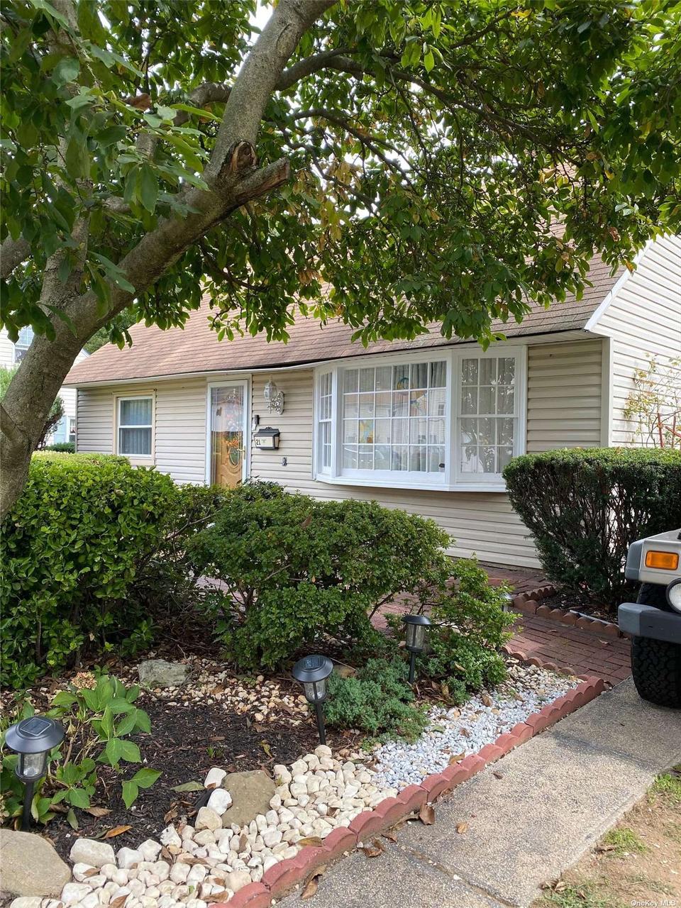 21 Audrey Ave, Elmont, NY 11003 25 Photos MLS 3434295 Movoto