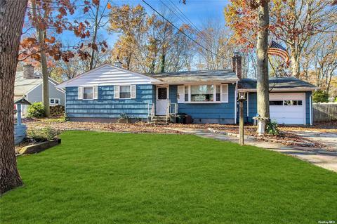 32 Summit Dr, Smithtown, NY 11787 photo 1