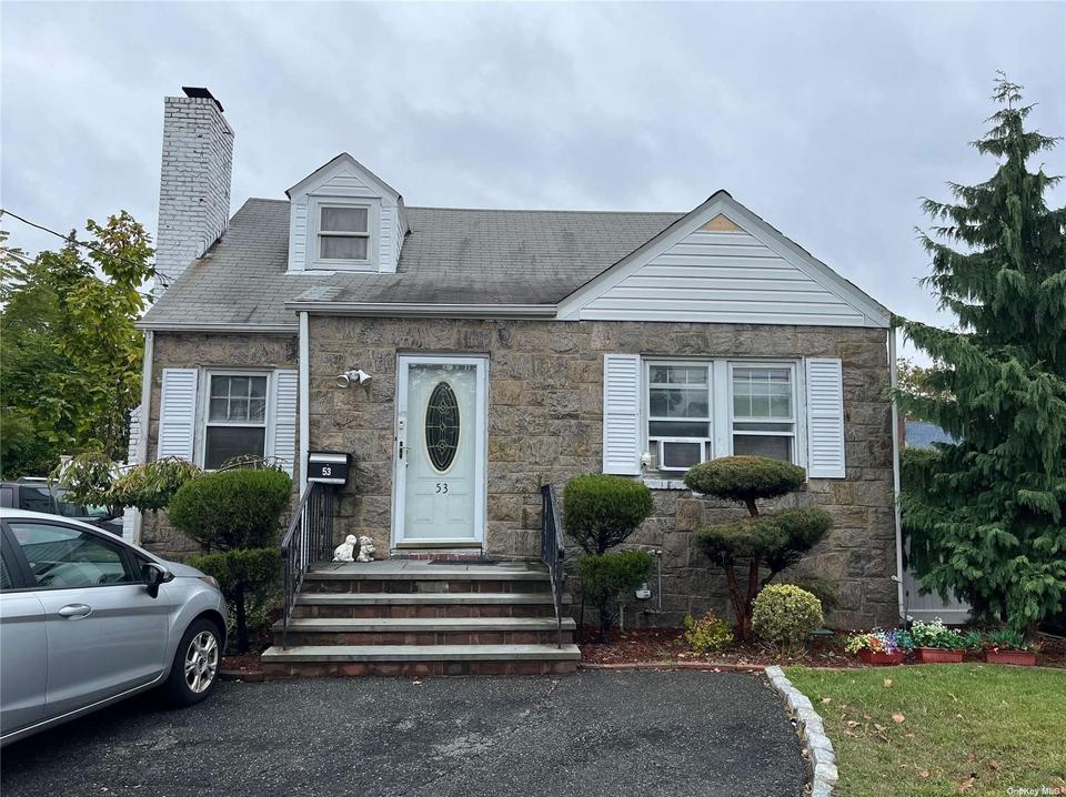 53 Lamberson St, Valley Stream, NY 11580 1 photo MLS 3434408 Movoto