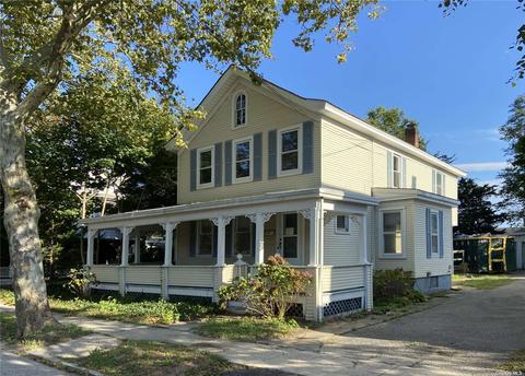 33 E Second St, Riverhead, NY 11901 photo 1