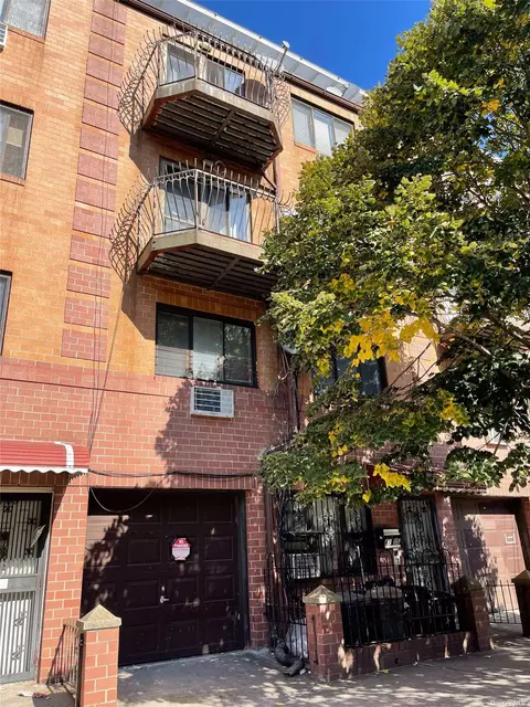 41-05 Denman St, Elmhurst, NY 11373