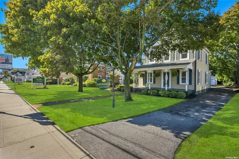162 N Ocean Ave, Patchogue, NY 11772 photo 1