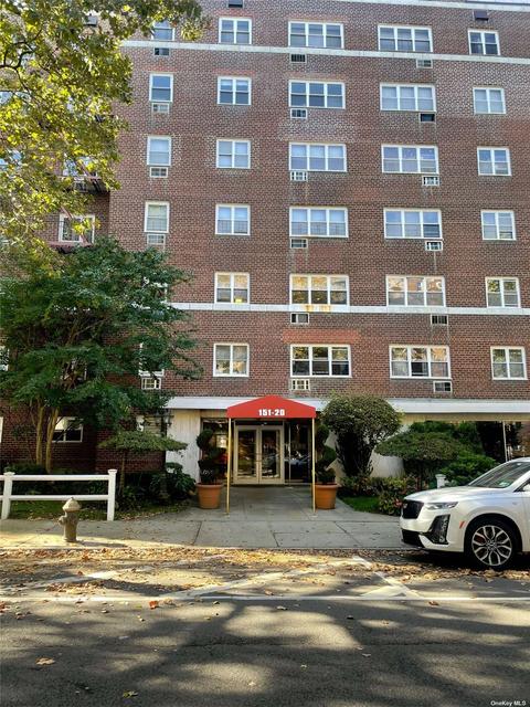 151-20 88 St #4C, Howard Beach, NY 11414