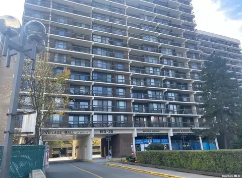 152-18 Union Tpke #11F, Jamaica, NY 11432