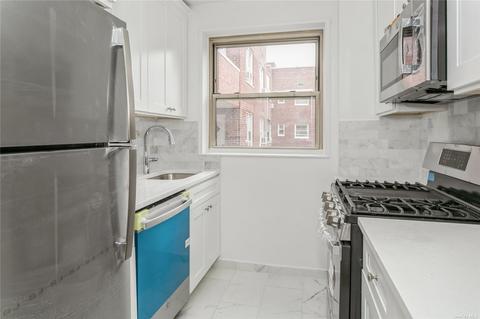 68-61 Yellowstone Blvd #602, Forest Hills, NY 11375
