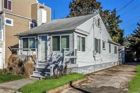 5 Cooke E St, East Rockaway, NY 11518