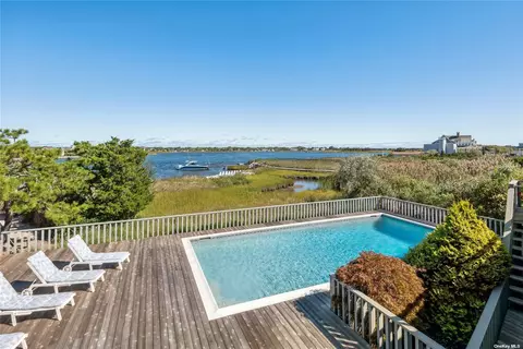 218 Dune Rd, Westhampton Beach, NY 11978