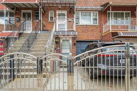 2112 Cross Bronx Expy, Bronx, NY 10472