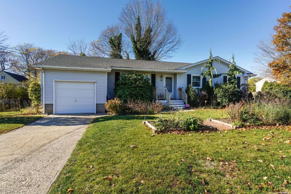16 Hawkins Ave, Center Moriches, NY 11934 33 Photos MLS 3441522