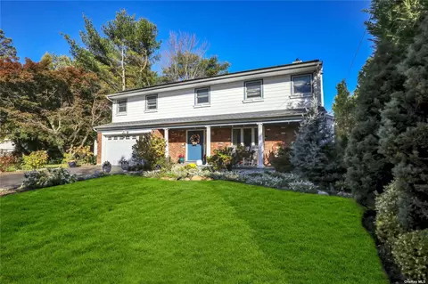 28 Meleny Rd, Locust Valley, NY 11560