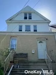 86-16 162nd St, Jamaica, NY 11432