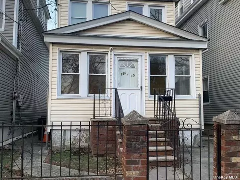 156-15 110 Ave, Jamaica, NY 11433