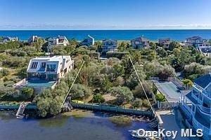 314 Dune Rd, Westhampton Beach, NY 11978 photo 1