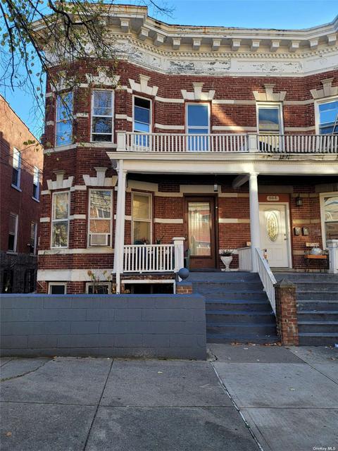 666 E 223rd St, Bronx, NY 10466