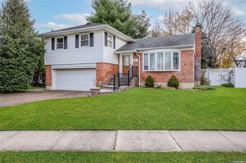 61 Blanche St, Plainview, NY 11803 photo 1