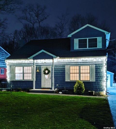 31 N Dunton Ave, Patchogue, NY 11772 photo 1