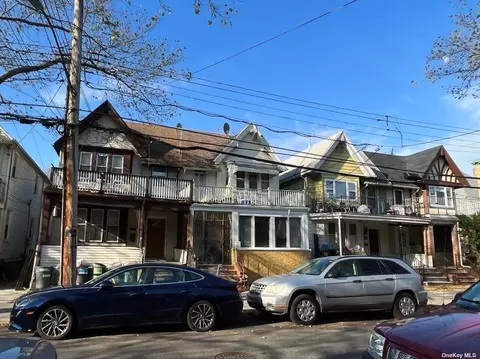 88-08 88th St, Woodhaven, NY 11421