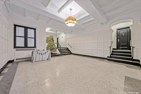 2515 Glenwood Rd #3J, Brooklyn, NY 11210