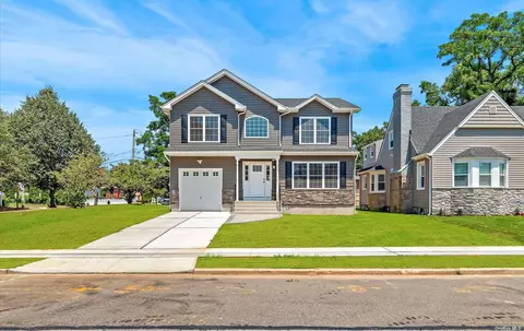264 Lincoln Ave, Roosevelt, NY 11575