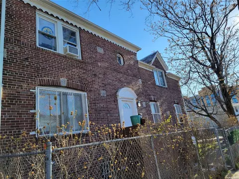 37-27 91 St, Jackson Heights, NY 11372