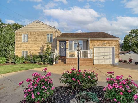 956 Mckinley St, Baldwin, NY 11510