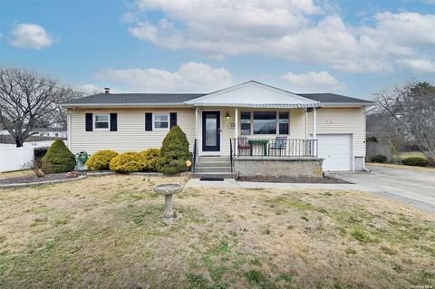 229 Patchogue Yaphank Rd, Patchogue, NY 11772 photo 1