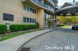 66-36 Yellowstone Blvd #9E, Forest Hills, NY 11375