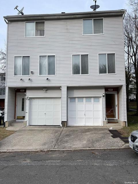 303 Ilyssa Way, Staten Island, NY 10312