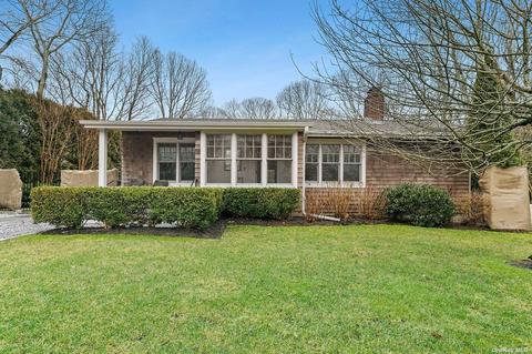8 Forrest St, Sag Harbor, NY 11963