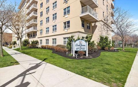 79-14 Rockaway Beach Blvd #5F, Rockaway Beach, NY 11693