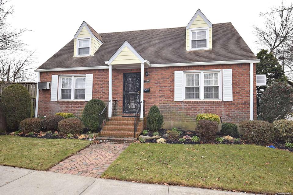 25006 Union Tpke, Bellerose, NY 11426 23 Photos MLS 3452233 Movoto