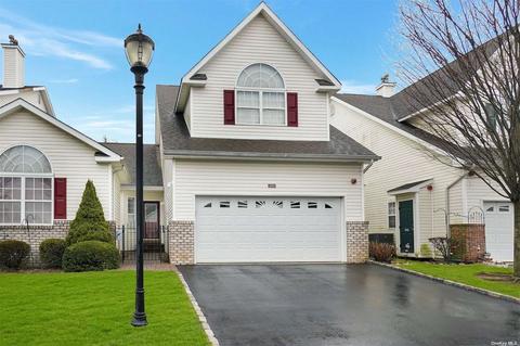 105 Constantine Way #105, Mount Sinai, NY 11766