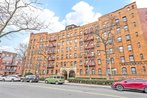 83-44 Lefferts Blvd #6D, Kew Gardens, NY 11415