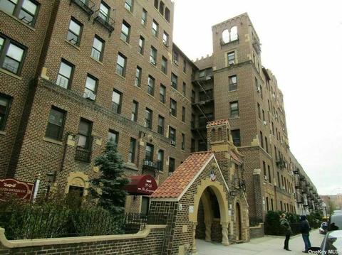 37-21 80th St #5R, Jackson Heights, NY 11372