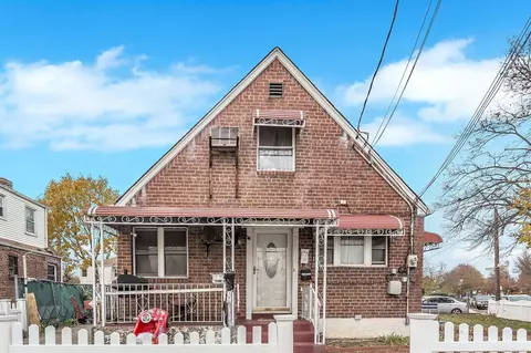 176-27 134th Ave, Springfield Gardens, NY 11413