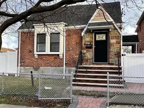 146-01 181st St, Springfield Gardens, NY 11413
