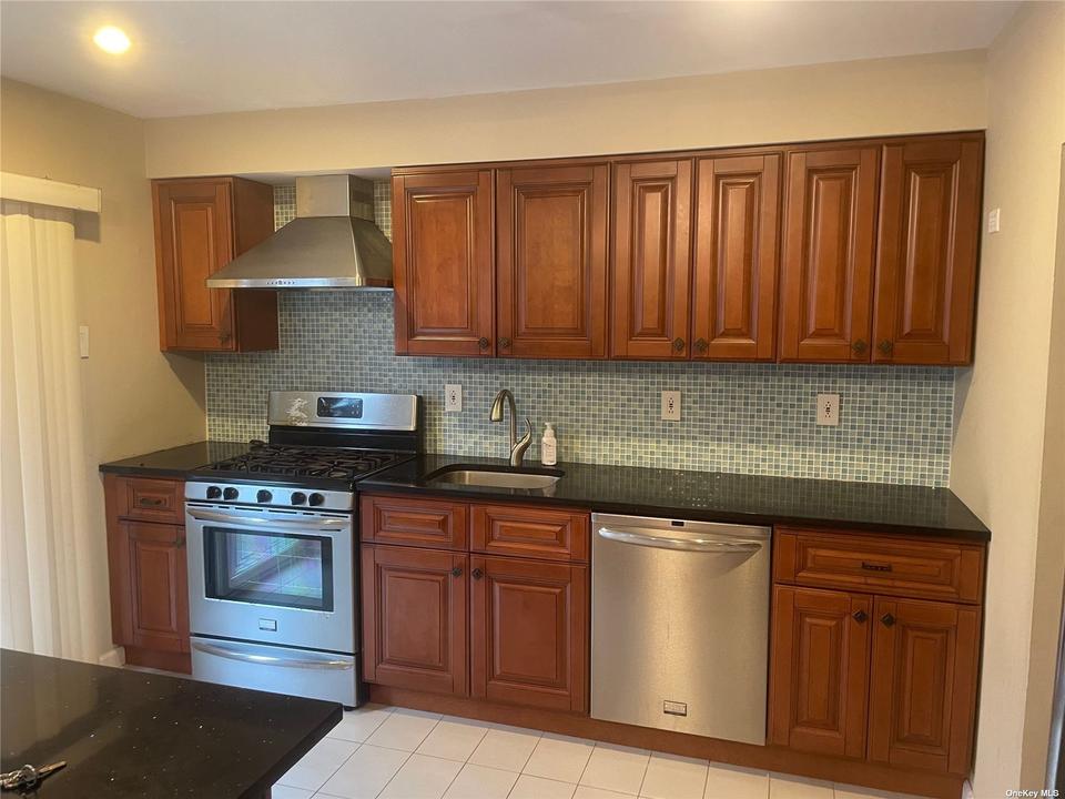 6731 198 St, Fresh Meadows, NY 11365 8 Photos MLS 3454239 Movoto