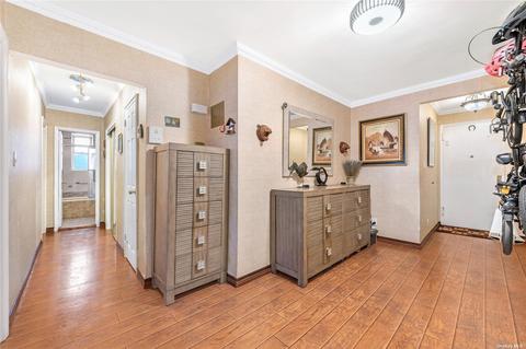 7000 Bay Pkwy #3B, Brooklyn, NY 11204