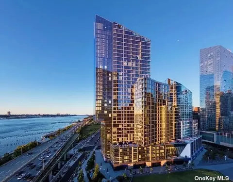 30 Riverside Blvd #29C, New York, NY 10069