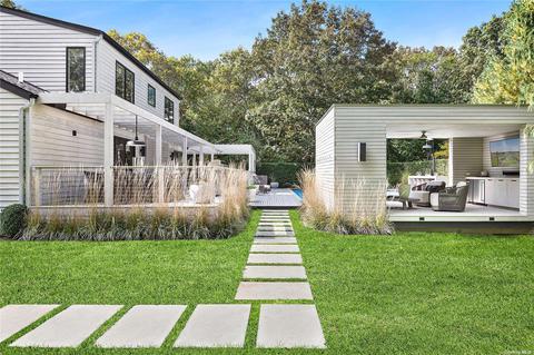 36 Bonac Wood Ln, East Hampton, NY 11937