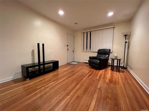220-27 73rd Ave #LOWER, Oakland Gardens, NY 11364
