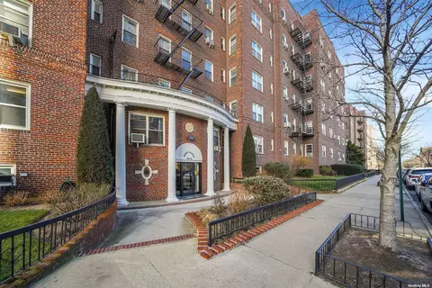 110-35 72 Rd #108, Forest Hills, NY 11375