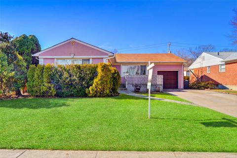 530 Bieling Rd, Elmont, NY 11003