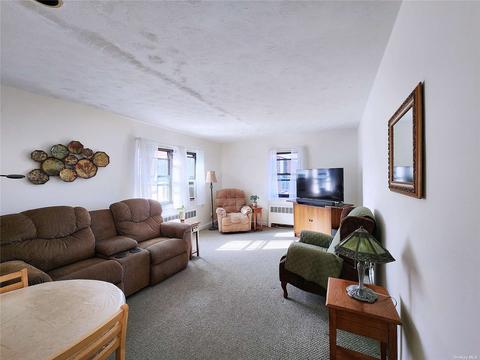 220-23 75th Ave #UPPER, Bayside, NY 11364